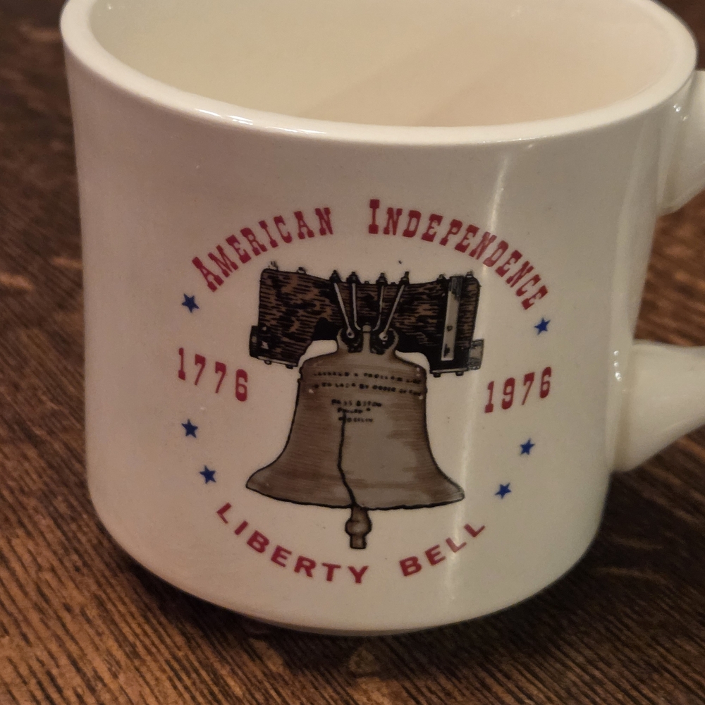 Vintage Bicentennial Liberty Bell White Ceramic Mug 1776-1976